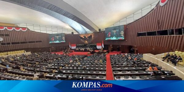 Pimpin Rapat Paripurna Terakhir MPR, Bamsoet Berpantun Pohon Beringin di Persimpangan Jalan