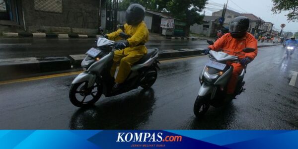 Teknik Mengerem Motor Matik di Jalan Licin agar Tidak Tergelincir